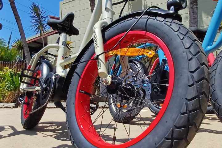 a motorcycle is parked on the side of a road